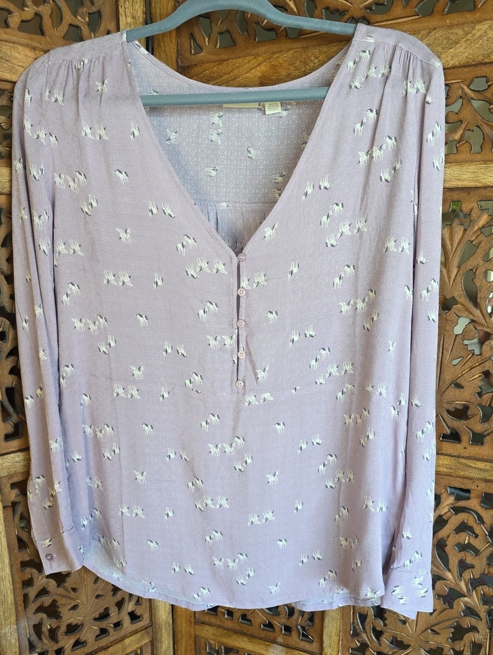 hinge Lavender V-Neck Button Front Long Sleeve Blouse